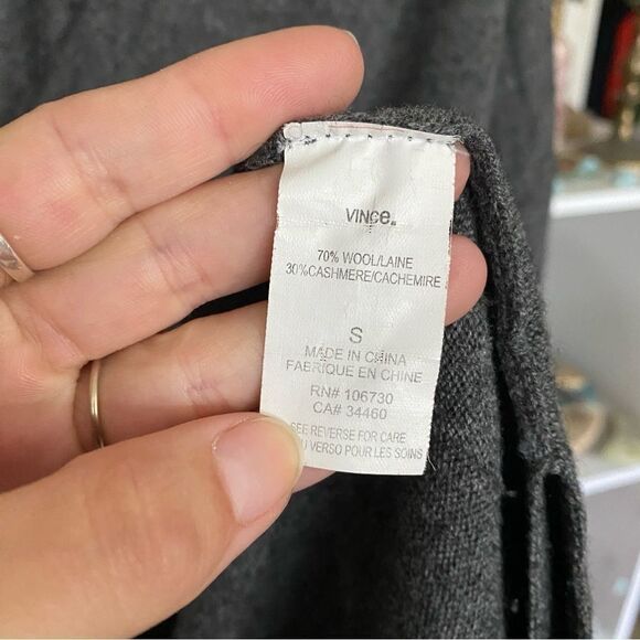 Vince wool & cashmere split hem v neck sweater small grey fall layering capsule - Picture 4 of 4